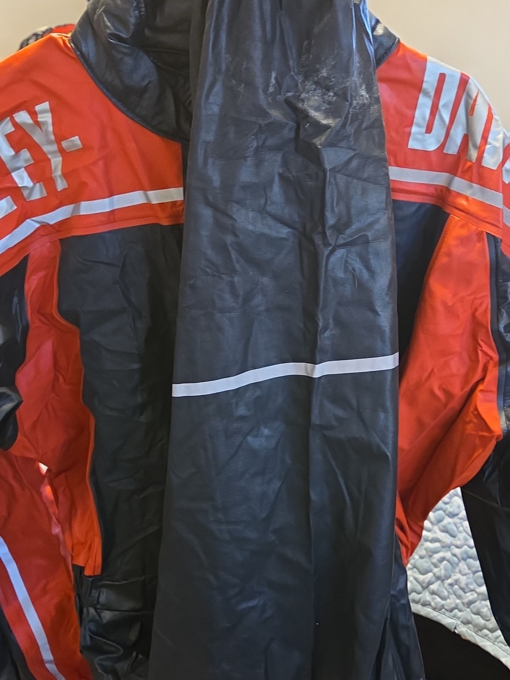 Harley-Davidson Black and Orange Motorcycle One Piece Mens Rainsuit  Size L - Picture 2 of 9